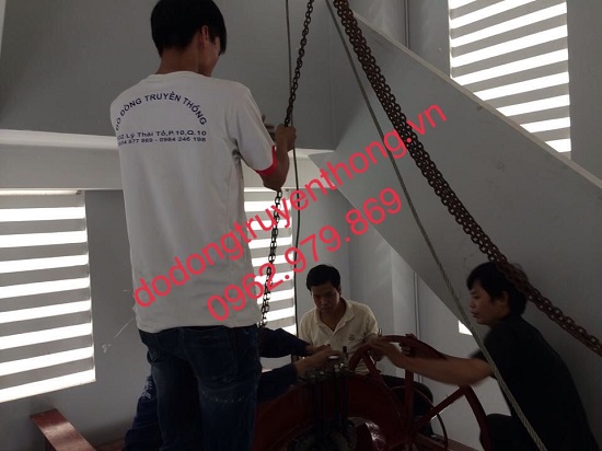 lap dat chuong nha tho