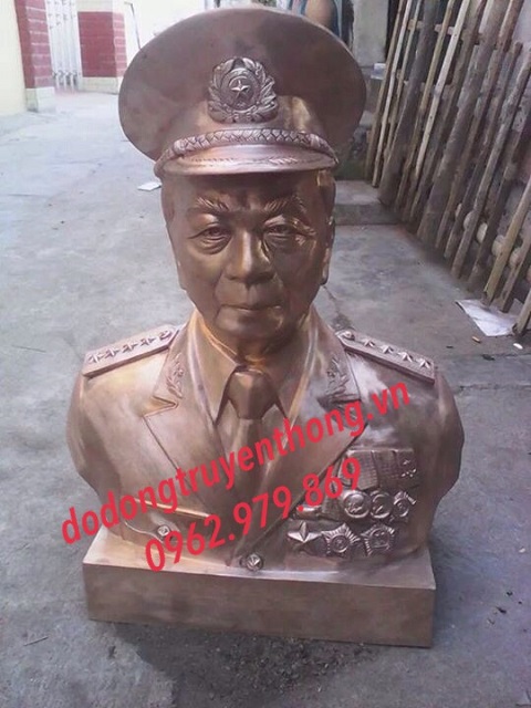 tuong chan dung bac giap