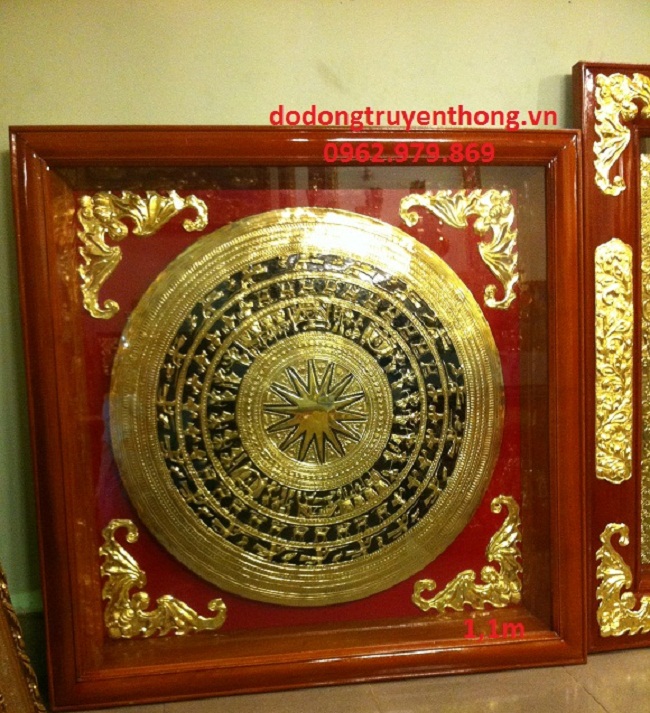 tranh mặt trống đồng đóng khung đẹp trang trí
